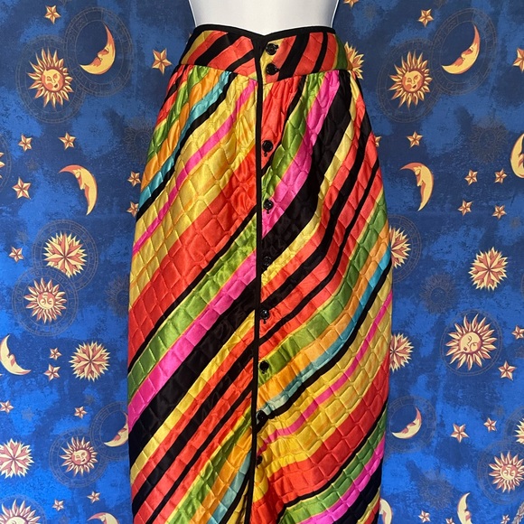 Vintage 1960’s quilted reversible skirt - Picture 2 of 5